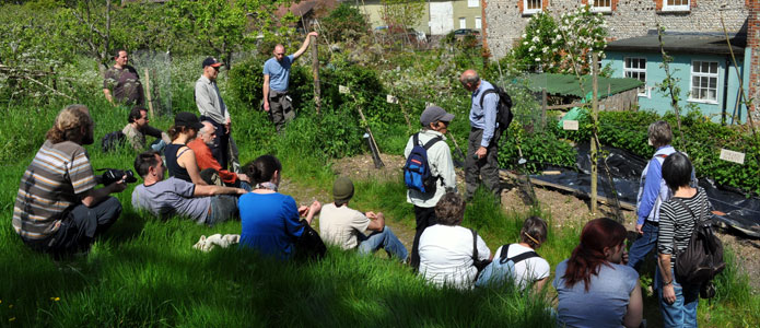 https://brightonpermaculture.org.uk/wp-content/uploads/aboutus/brightonpermaculture11.jpg