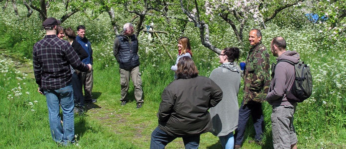 https://brightonpermaculture.org.uk/wp-content/uploads/fruit/homefarm/orchards07.jpg